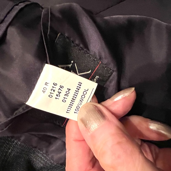 Jos A Bank Wool plaid suit jacket. Sz 40 regular. Blue/Grey. - Picture 8 of 11